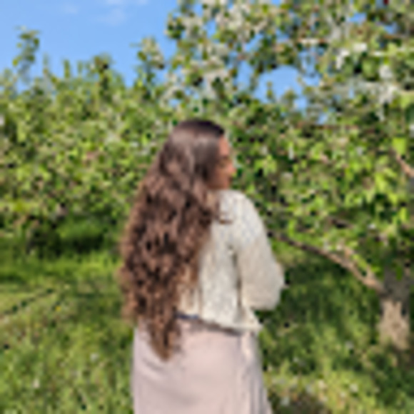 Meet your Posher, Jade - Picture 1 of 1